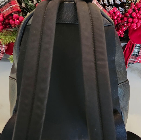 COACH Mini Animal Print Backpack ..nearly new! Clean! - Picture 2 of 13